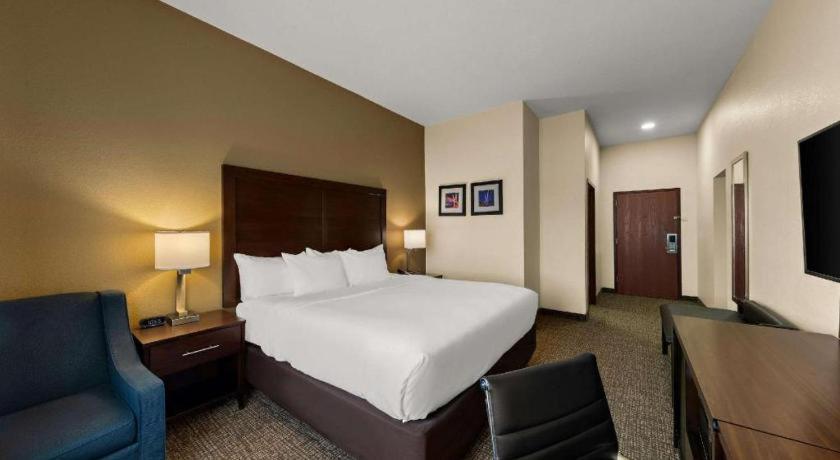 Comfort Inn & Suites Atoka Exterior photo